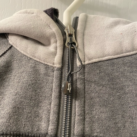 Lululemon grey and white Scuba - Picture 3 of 5